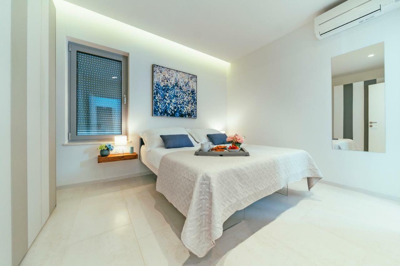 Unique Luxury Designers Apartment Right Next To The Beach Sukošan Exteriér fotografie